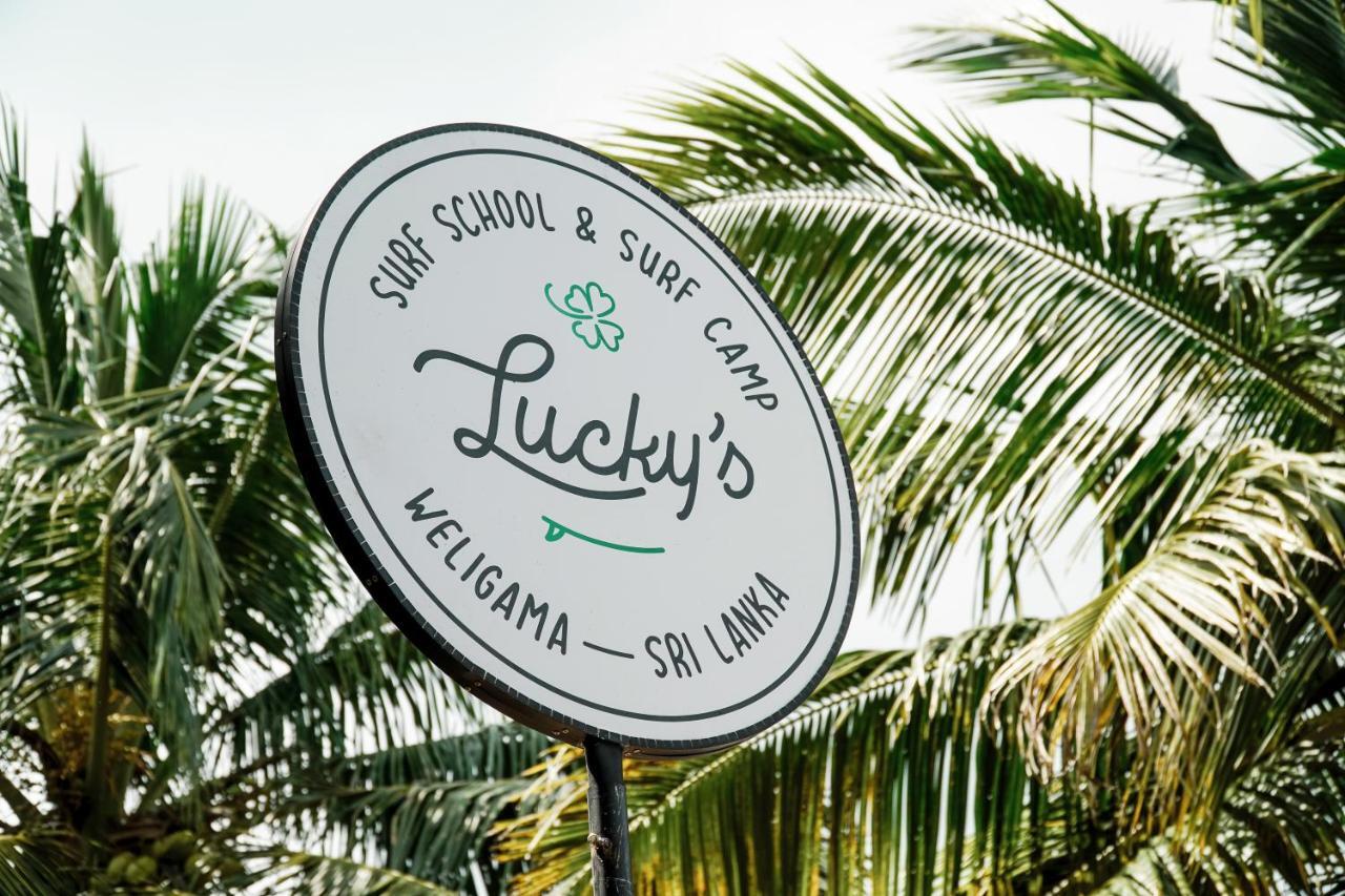Lucky'S Surf Camp Bed and Breakfast Weligama Exteriör bild
